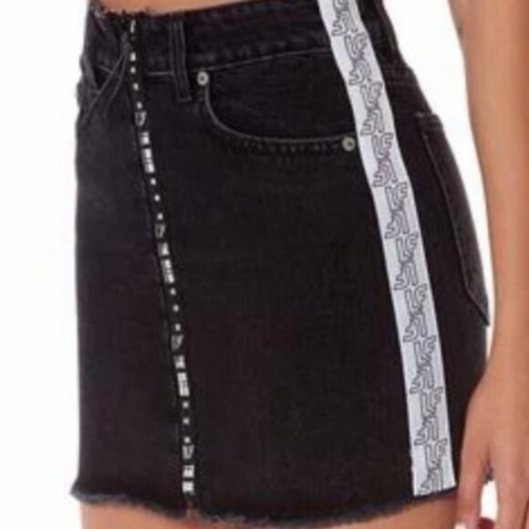 LF The Brand Black Denim Mini Skirt 24 White Tracker Front Zip New MSRP $248 - Picture 2 of 12